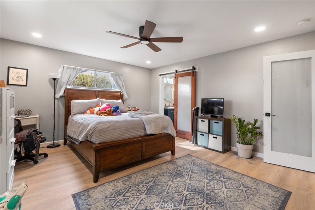 811 Olive Street Property Photo 12