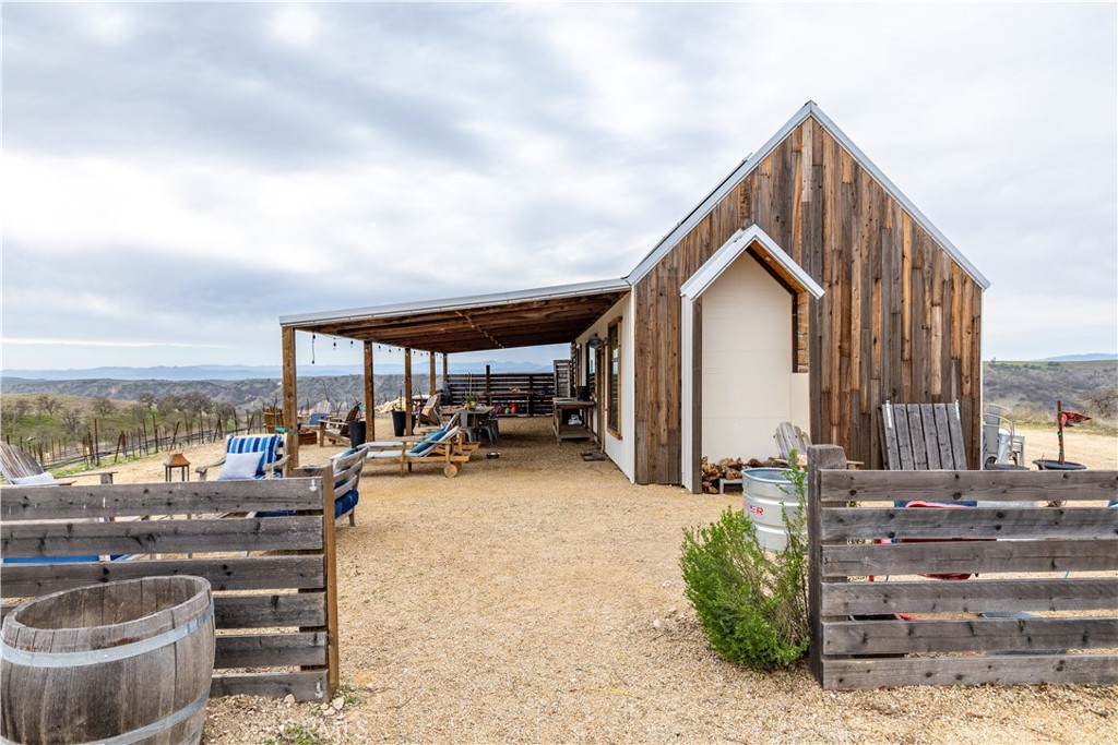 72705 Indian Valley Road Property Photo 1
