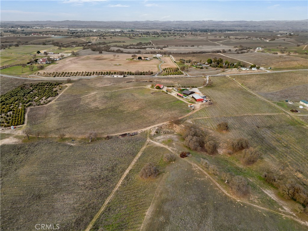 4295 Union Road Property Photo 6