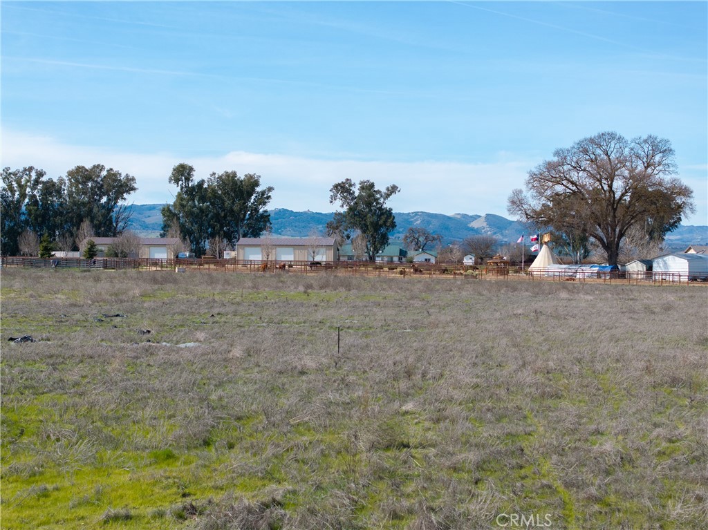 5185 Airport Road Property Photo 12