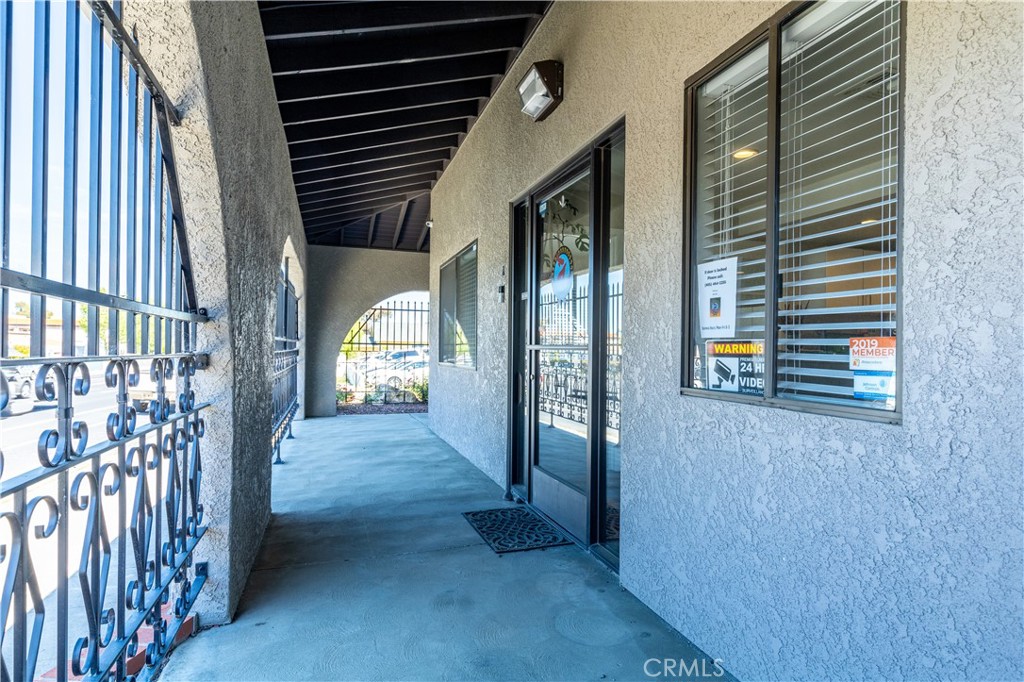 7695 El Camino Real Property Photo 6