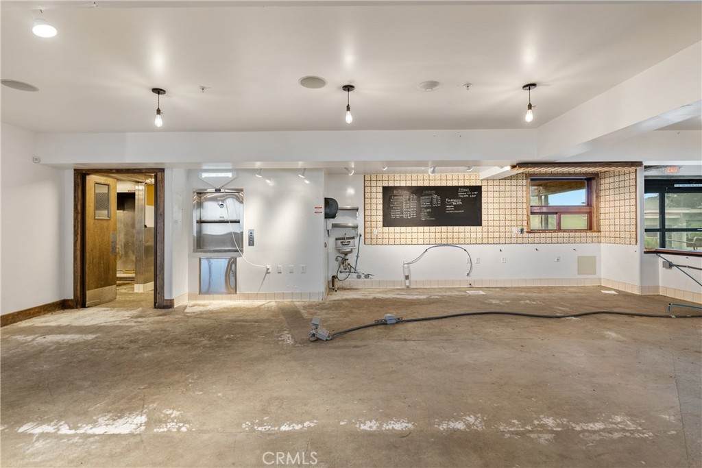 7432 Exotic Garden Drive Property Photo 17