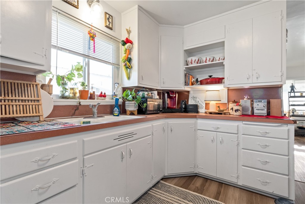 7405 El Camino Real Property Photo 6