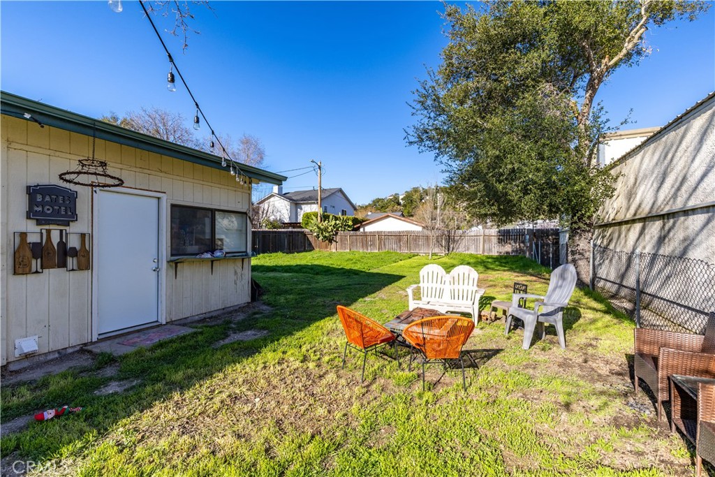 7405 El Camino Real Property Photo 10