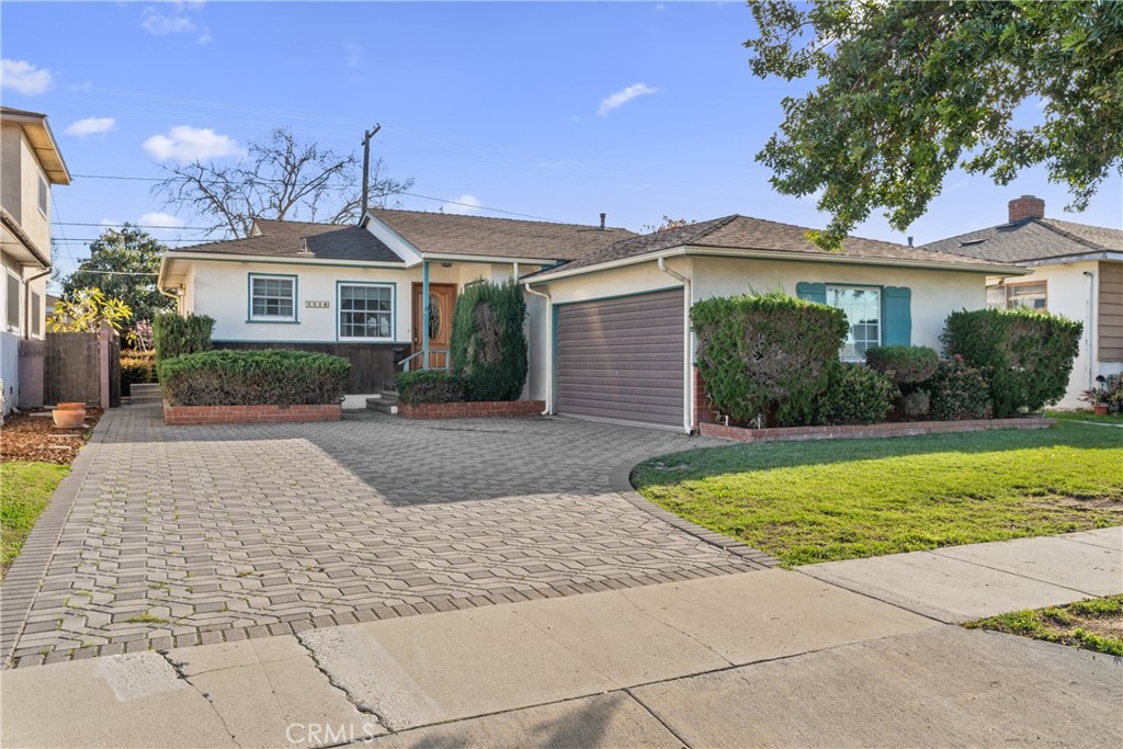2326 W 181st Street Property Photo