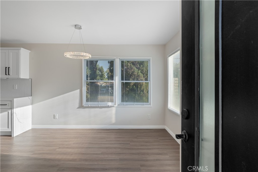 3201 La Cresta Drive Property Photo
