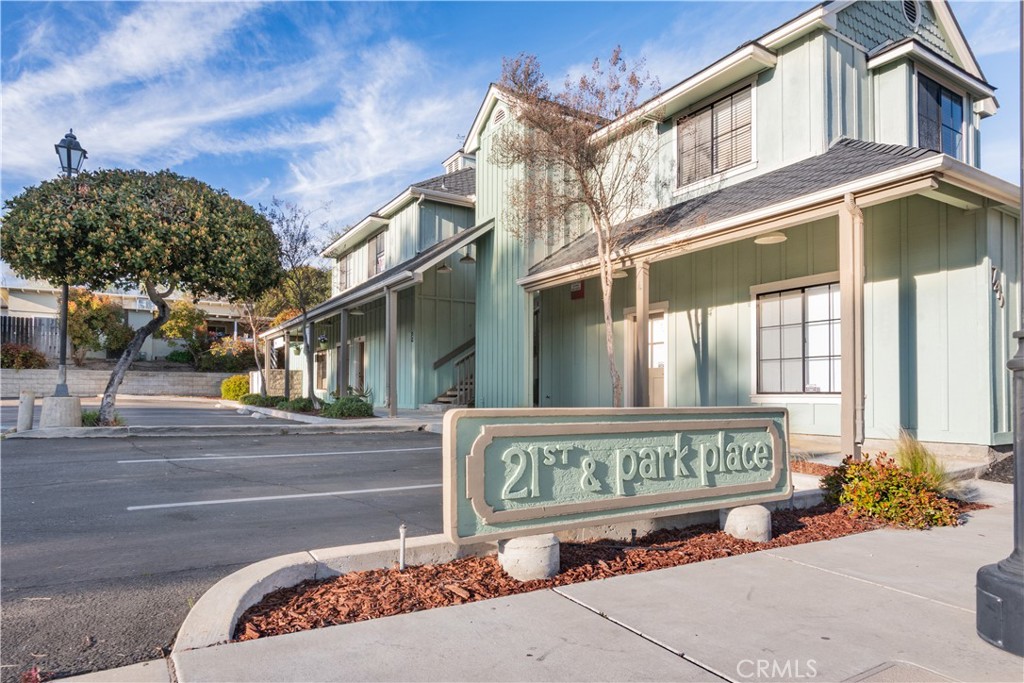 741 21st Street Property Photo