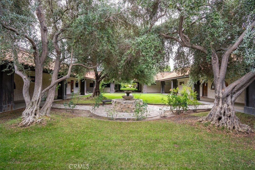 1050 Las Tablas Road 16 Property Photo 6