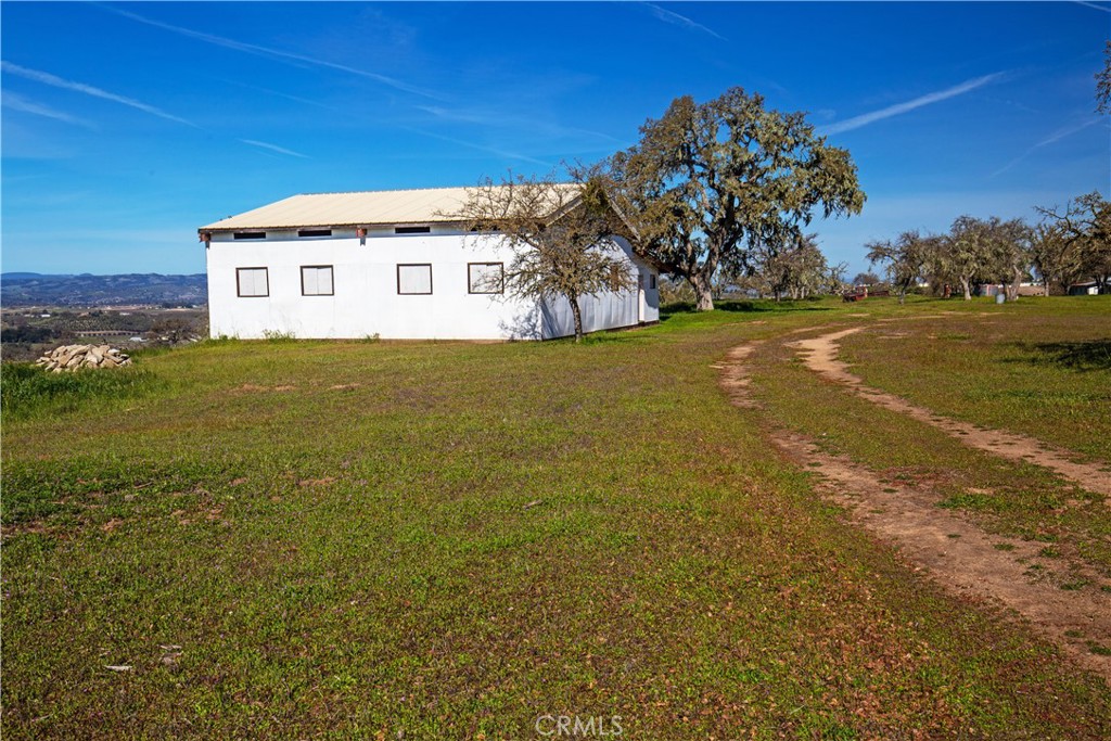 930 Windwood Road Property Photo 6