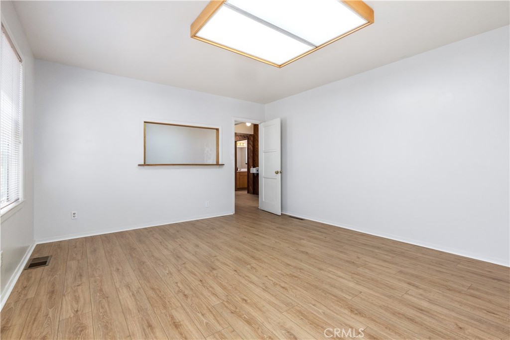 1115 Vine Street Property Photo 5