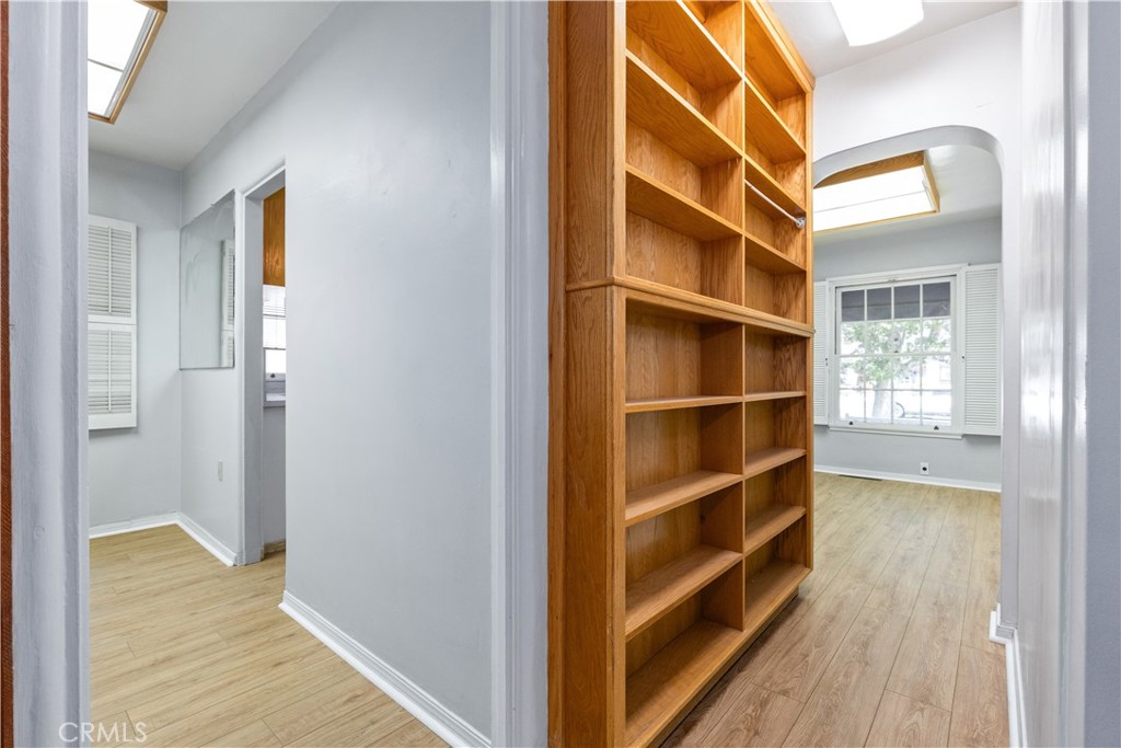 1115 Vine Street Property Photo 10