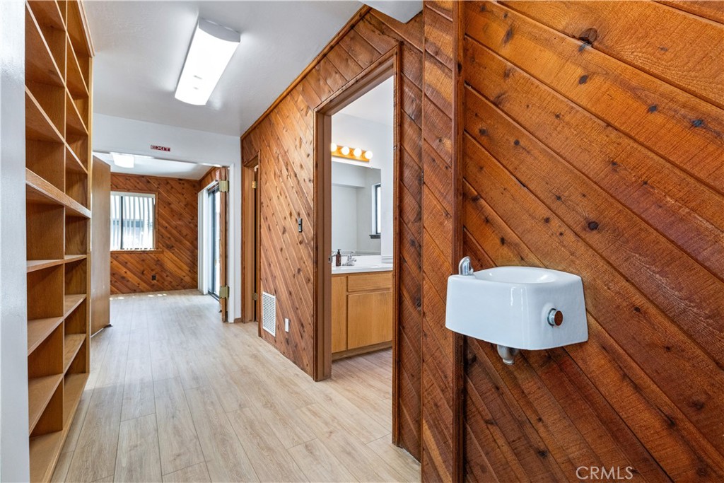 1115 Vine Street Property Photo 20