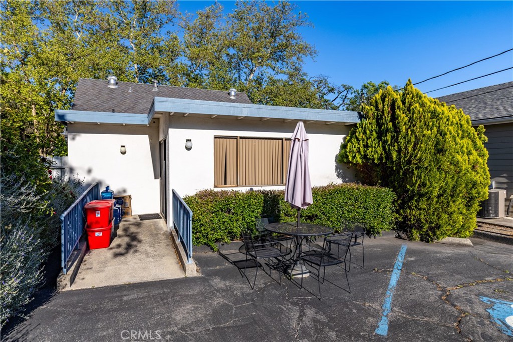 1115 Vine Street Property Photo 31