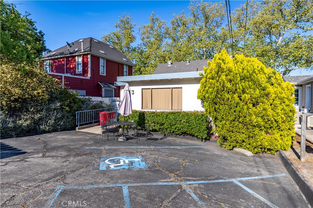 1115 Vine Street Property Photo 32