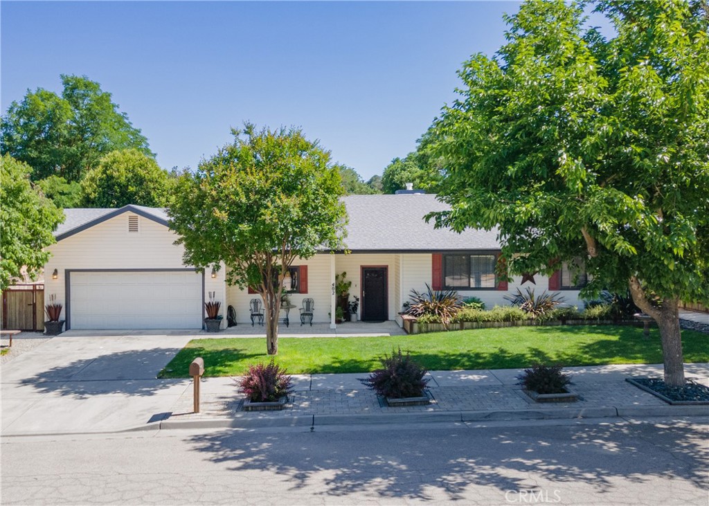 402 9th Street Property Photo 1