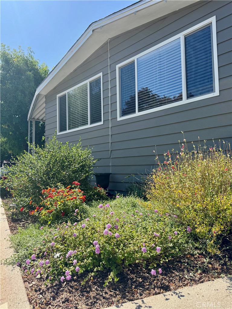 27 Via Santa Barbara 27 Property Photo 1