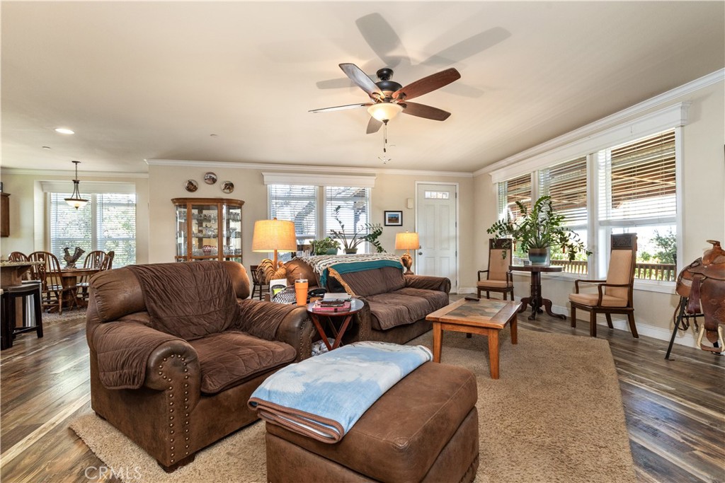 2023 Twelve Oaks Drive Property Photo 17