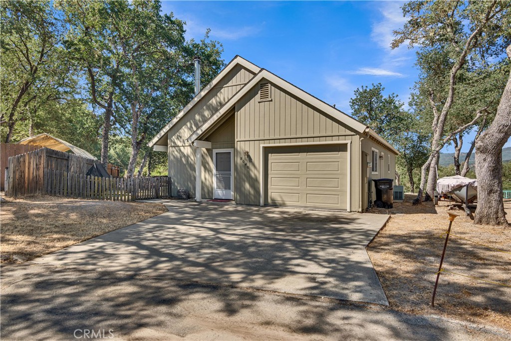 8040 Ready Road Property Photo 1