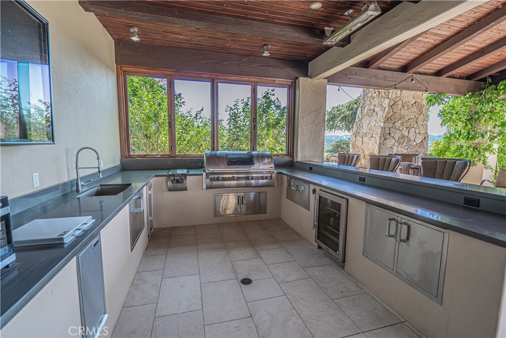 3030 Templeton Property Photo 29