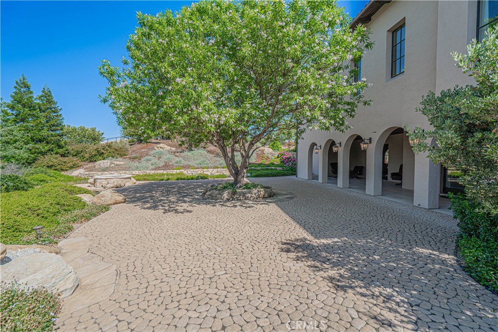 3030 Templeton Property Photo 32