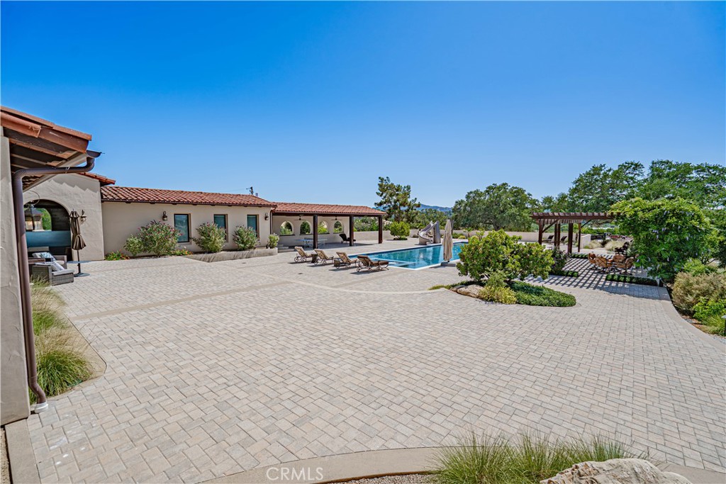 3030 Templeton Property Photo 44