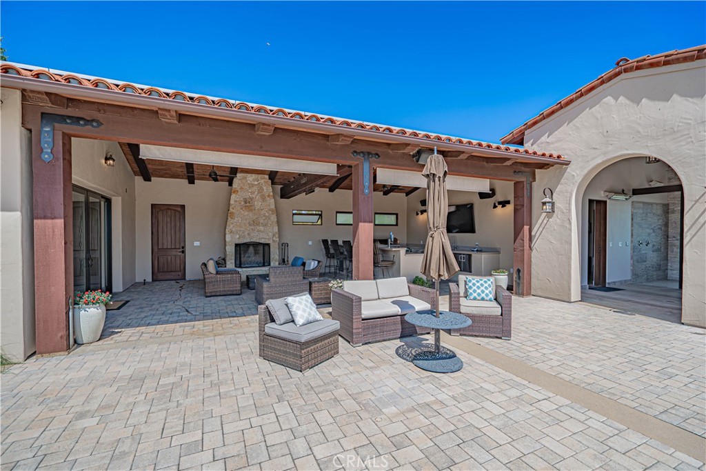3030 Templeton Property Photo 45