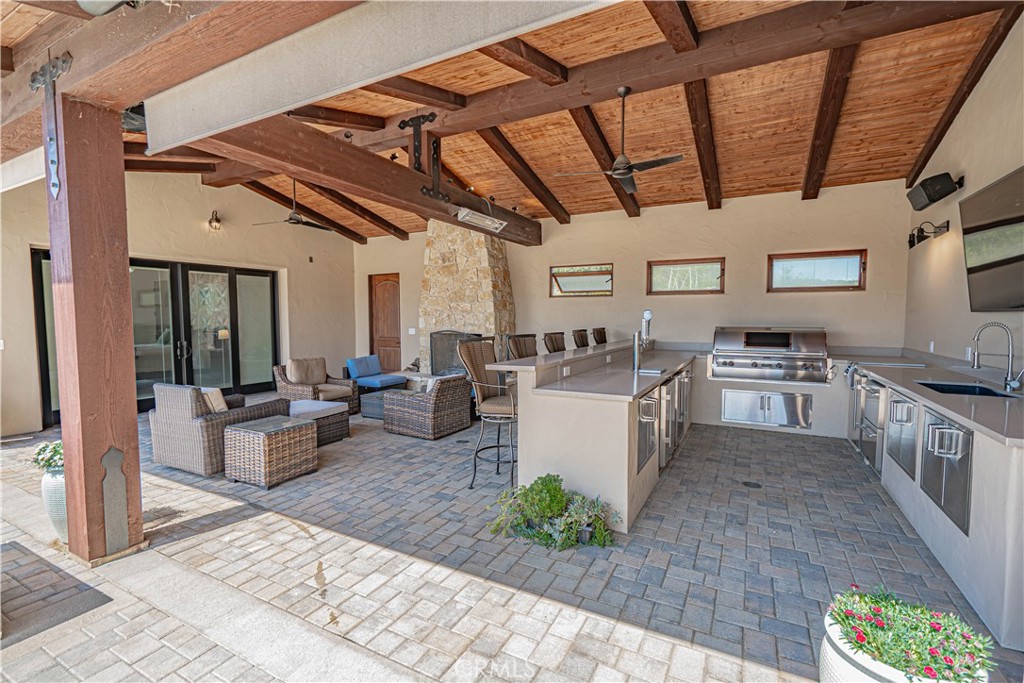 3030 Templeton Property Photo 46