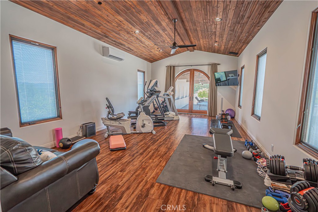 3030 Templeton Property Photo 51