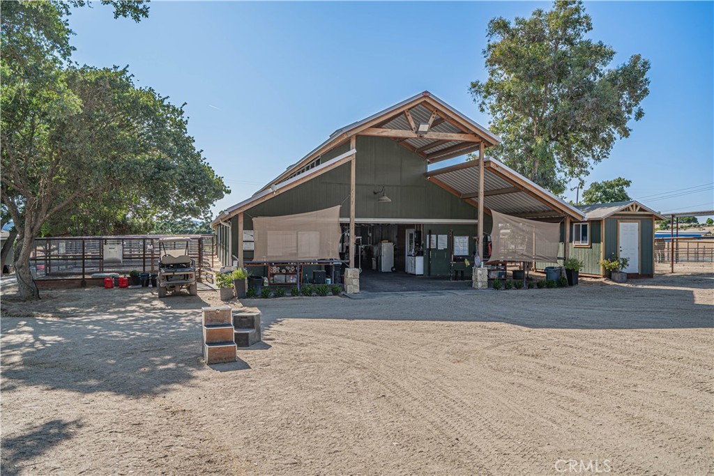 3030 Templeton Property Photo 58