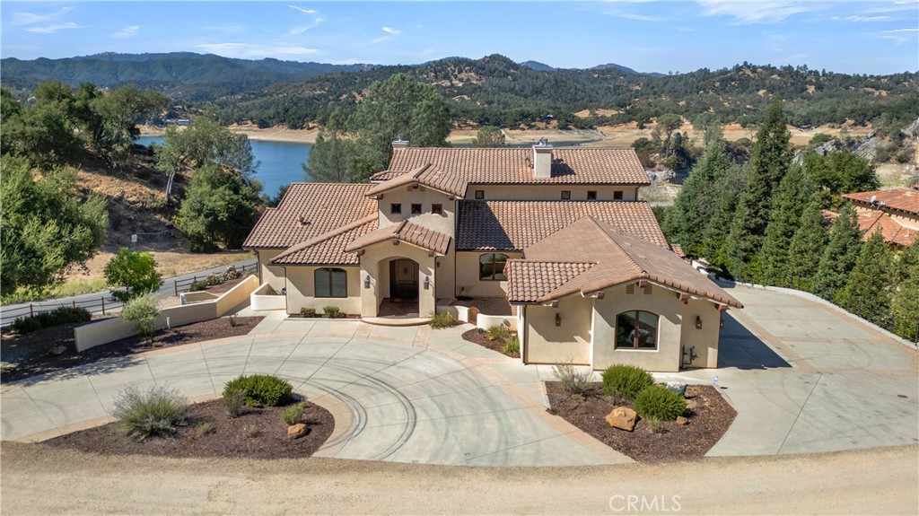 8820 Cantinas Point Property Photo 3