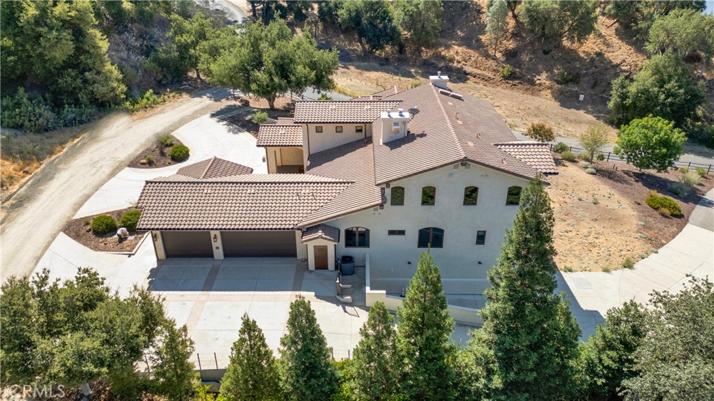 8820 Cantinas Point Property Photo 4