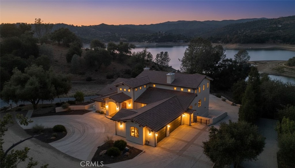 8820 Cantinas Point Property Photo 10