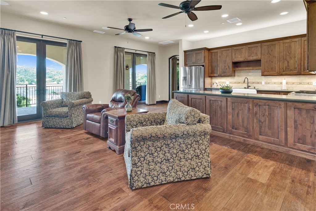 8820 Cantinas Point Property Photo 47