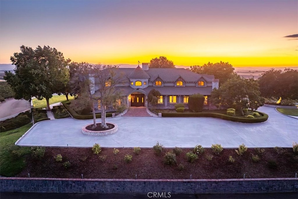 8283 Cross Canyons Road Property Photo 4