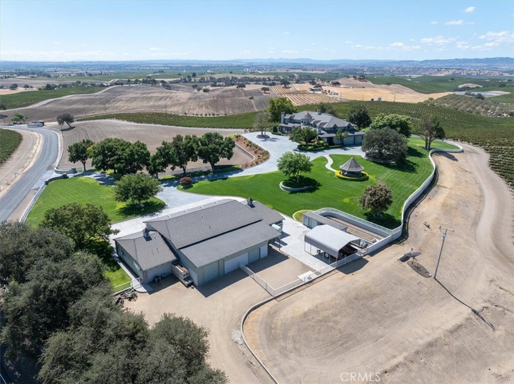 8283 Cross Canyons Road Property Photo 13