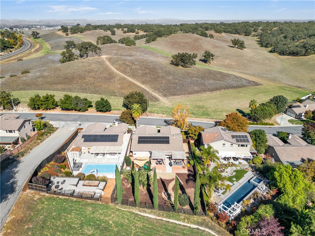 218 Red River Drive Property Photo 8