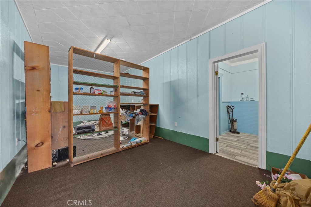 710 Center Street Property Photo 36