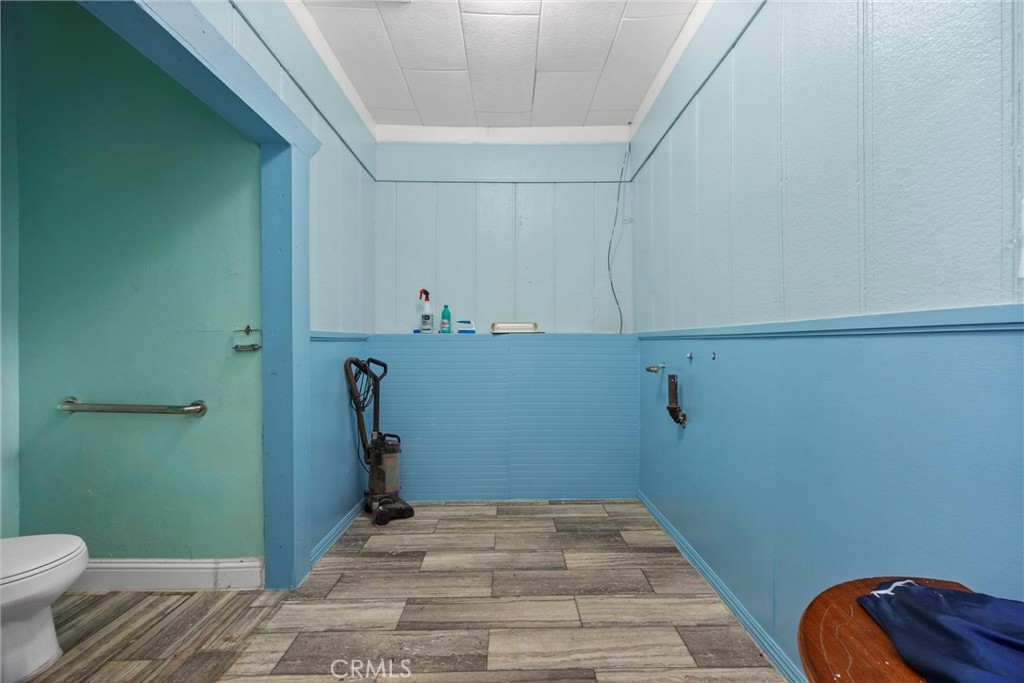710 Center Street Property Photo 37