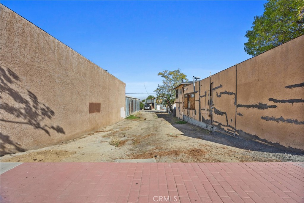 710 Center Street Property Photo 47