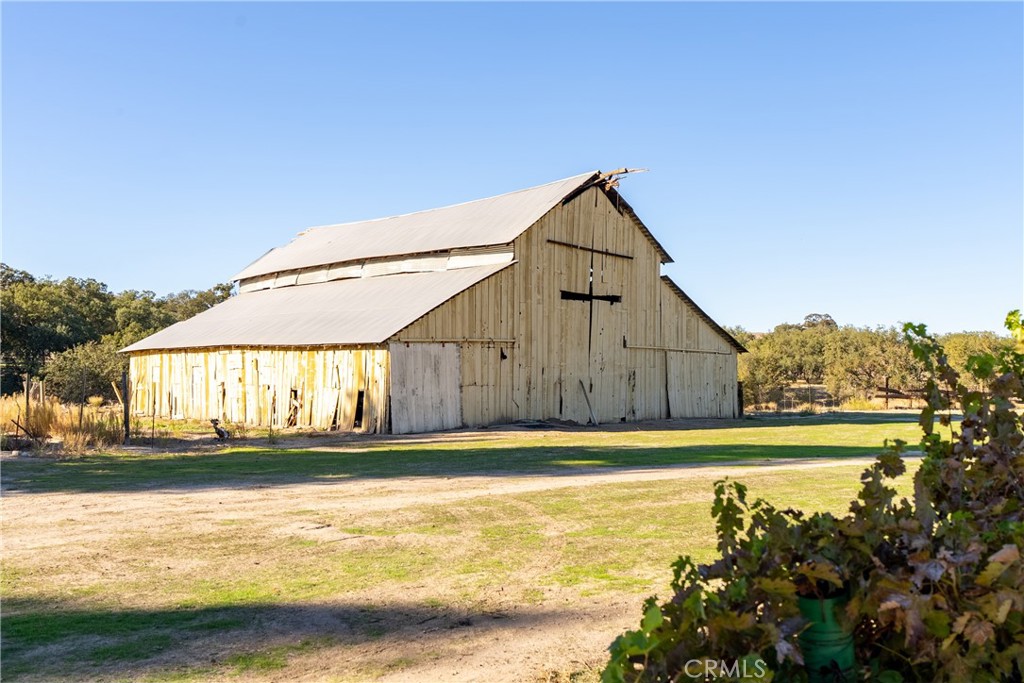 77620 Lowes Canyon Road Property Photo 6