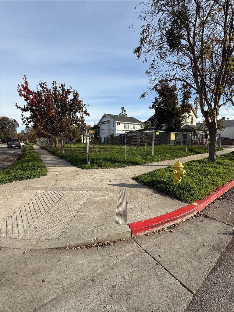 1446 Park Property Photo 4