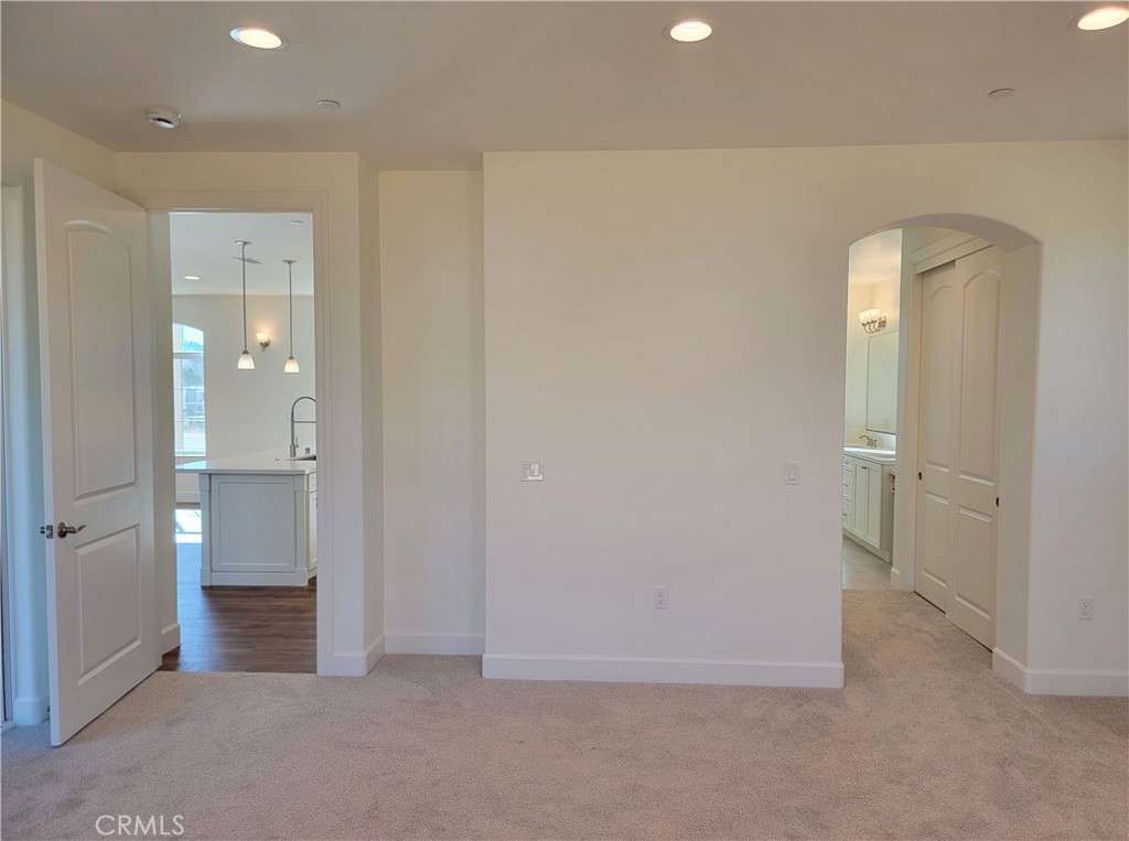 701 Manor Lane Property Photo 10