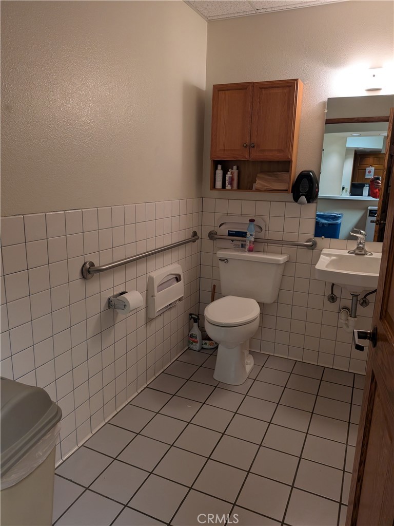 4555 El Camino Real A Property Photo 14