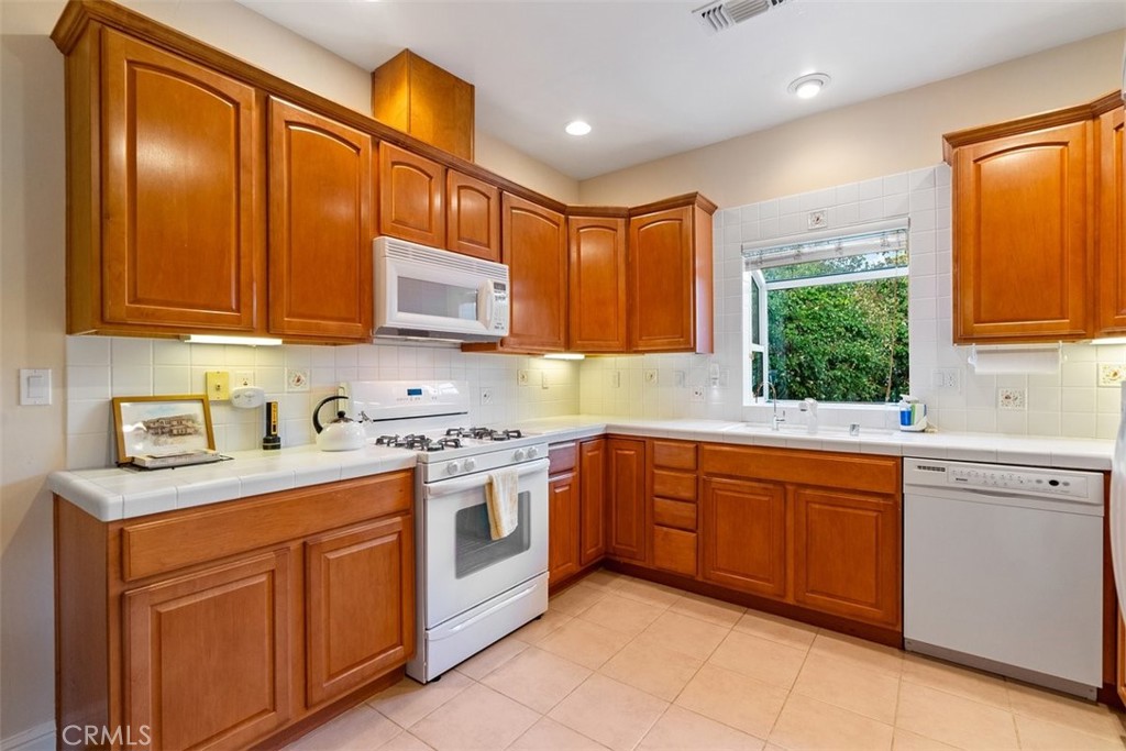 2035 Calle Pattito Property Photo 39
