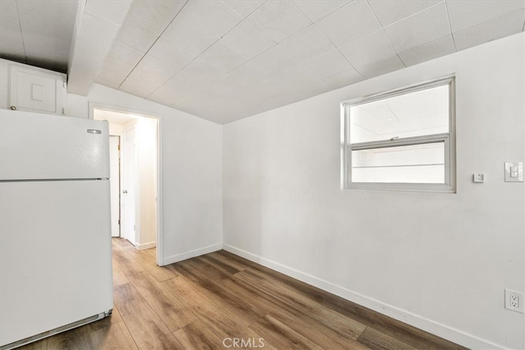 346 12th Property Photo 5