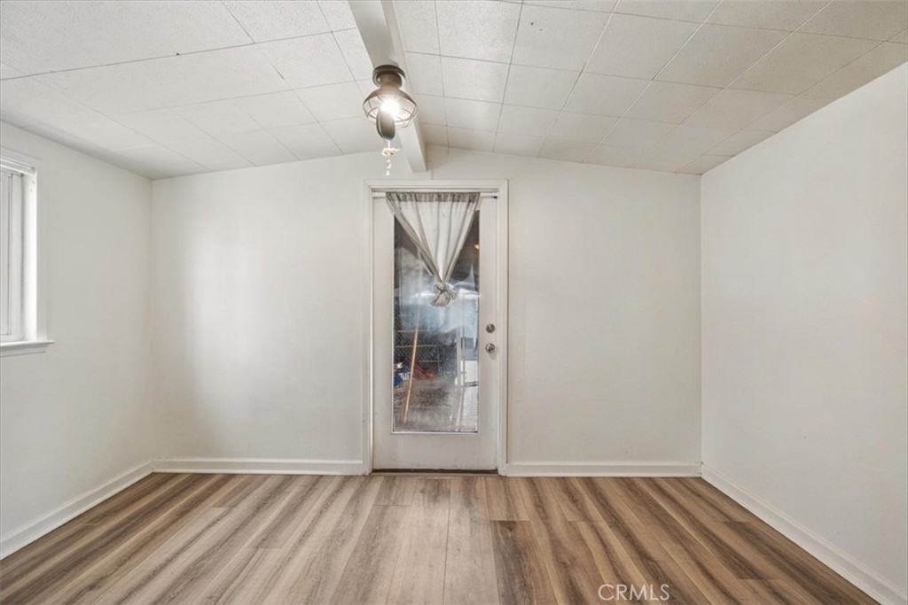 346 12th Property Photo 6