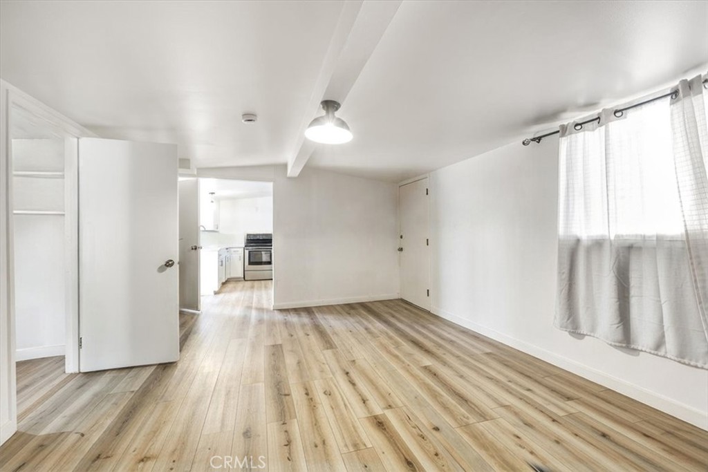 346 12th Property Photo 11