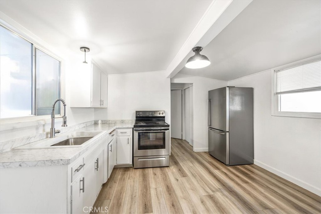 346 12th Property Photo 12