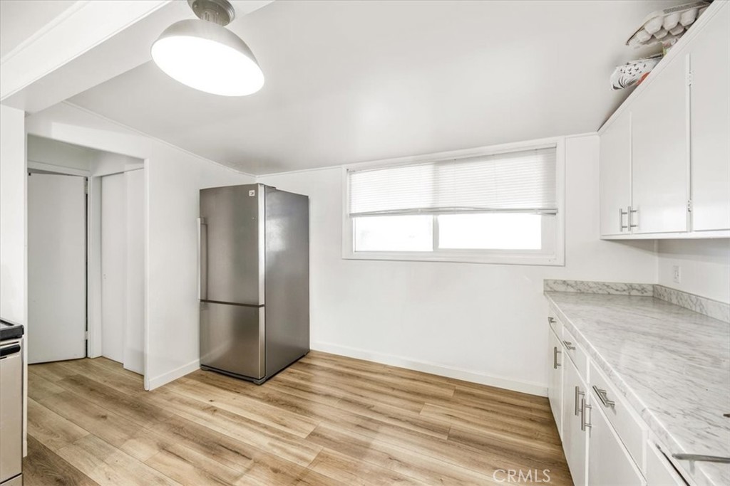 346 12th Property Photo 13