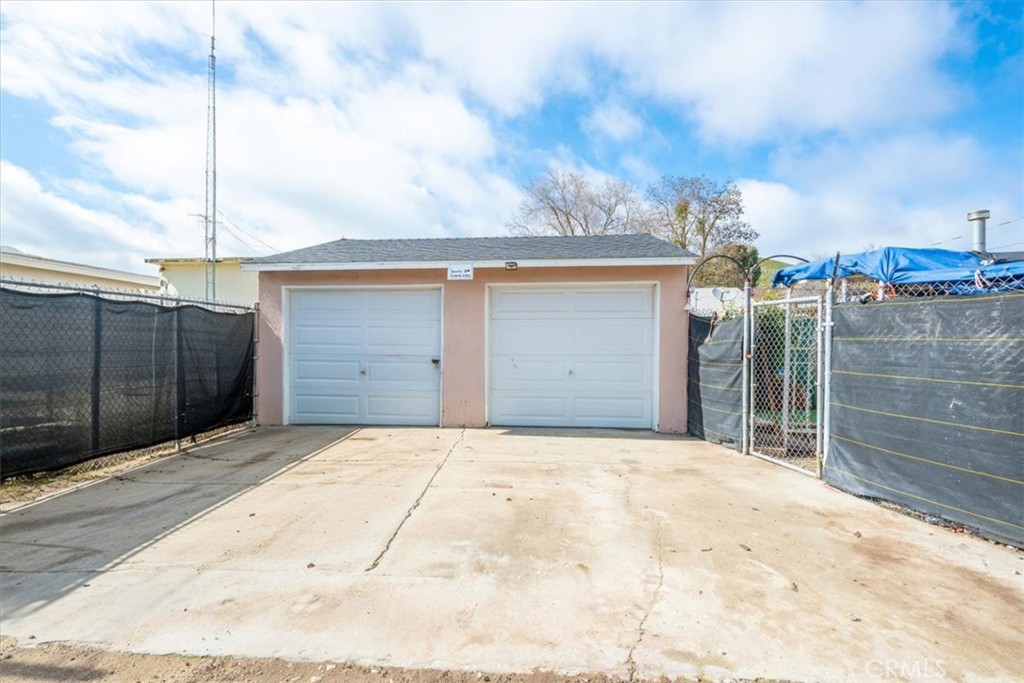 346 12th Property Photo 20